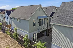 2117 Naomi St, Houston, TX 77054 - Photo 2