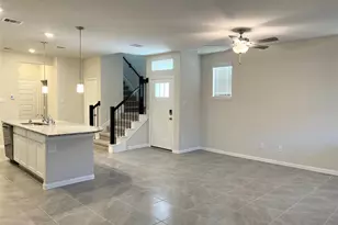 705 Seabreeze Dr, Kemah, TX 77565 - Photo 4