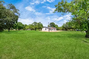 1030 San Felipe Rd, Sealy, TX 77474 - Photo 1