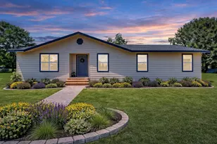 1030 San Felipe Rd, Sealy, TX 77474 - Photo 2