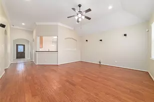 8923 Willow Wind Ln, Houston, TX 77083 - Photo 4