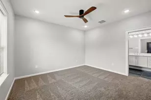 4719 Mallow St, Houston, TX 77033 - Photo 18