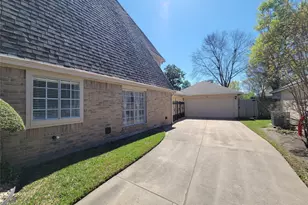 14943 Tramore Dr, Houston, TX 77083 - Photo 44