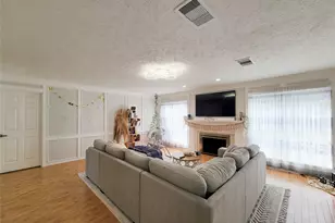 14943 Tramore Dr, Houston, TX 77083 - Photo 12