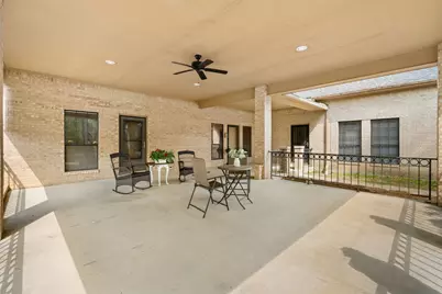 105 Greenbriar Drive, Conroe, TX 77356 - Photo 32