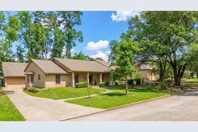 105 Greenbriar Drive, Conroe, TX 77356 - Photo 2