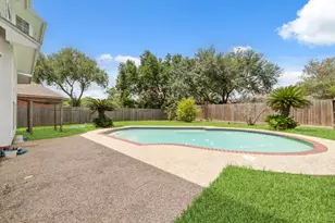 14015 Jade Meadow Ct, Houston, TX 77062 - Photo 32