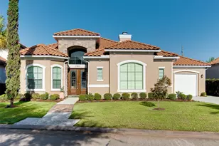 2011 Flower Garden Ln, Houston, TX 77077 - Photo 6