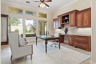 9120 Kenilworth St, Houston, TX 77024 - Photo 12