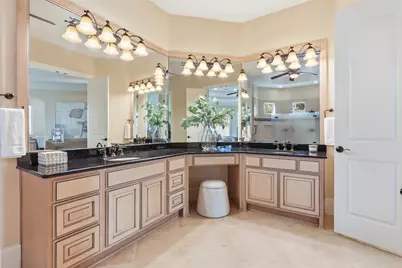 9120 Kenilworth Street, Houston, TX 77024 - Photo 24