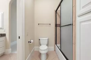 9120 Kenilworth St, Houston, TX 77024 - Photo 40