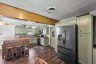 9378 Cocklebur Loop, Silsbee, TX 77656 - Photo 18