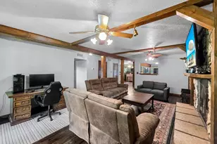 9378 Cocklebur Loop, Silsbee, TX 77656 - Photo 8