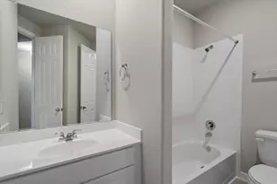 4011 Sterling Springs Ln, League City, TX 77573 - Photo 10