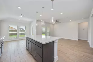 235 Orchard Laurel Dr, Alvin, TX 77511 - Photo 14