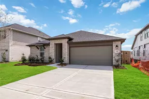 235 Orchard Laurel Dr, Alvin, TX 77511 - Photo 2