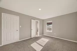 5751 Thrush Dr, Houston, TX 77033 - Photo 32