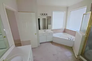 1410 Grand Haven Ln, Sugar Land, TX 77479 - Photo 10