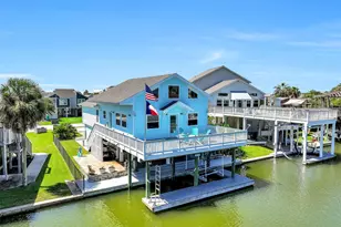 4310 Karankawa Way, Jamaica Beach, TX 77554 - Photo 2