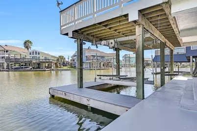 4310 Karankawa Way, Jamaica Beach, TX 77554 - Photo 40