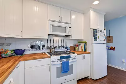 4310 Karankawa Way, Jamaica Beach, TX 77554 - Photo 16
