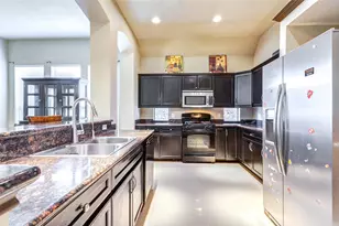940 Oak Lynn Dr, Conroe, TX 77378 - Photo 8