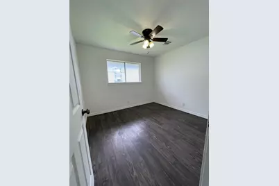 6 N Avenue C, Freeport, TX 77541 - Photo 16