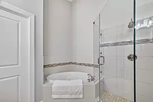 1231 W 24th St, Houston, TX 77008 - Photo 24