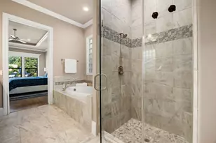 1847 Candlelight Pl Dr, Houston, TX 77018 - Photo 18