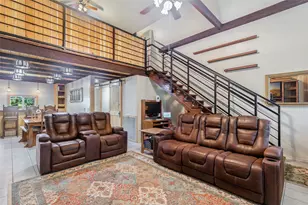275 Commerce Ln, Highlands, TX 77562 - Photo 14