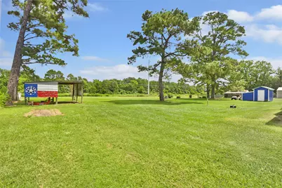 275 Commerce Lane, Highlands, TX 77562 - Photo 4