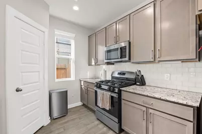 27014 Wandering Glen Ln, Katy, TX 77493 - Photo 16