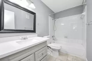 10735 Braes Bend Dr, Houston, TX 77071 - Photo 18