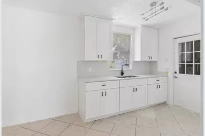1408 Scarborough Lane, Pasadena, TX 77502 - Photo 8