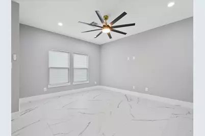 9110 Everglade #B, Houston, TX 77078 - Photo 6