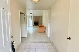 2802 Valley Forest Dr, Missouri City, TX 77489 - Photo 2