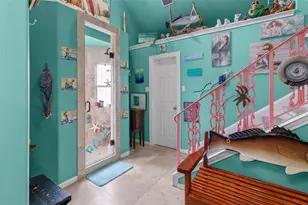 106 Isles End Rd, Tiki Island, TX 77554 - Photo 12