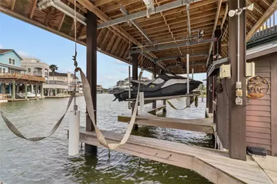 106 Isles End Road, Tiki Island, TX 77554 - Photo 38
