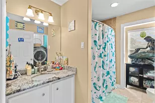 106 Isles End Rd, Tiki Island, TX 77554 - Photo 6