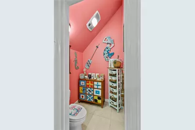 106 Isles End Road, Tiki Island, TX 77554 - Photo 10