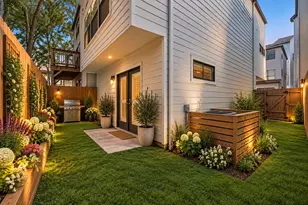 214 Detering St, Houston, TX 77007 - Photo 2