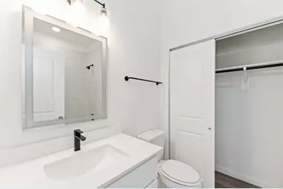 4710 Mallow Street #B, Houston, TX 77033 - Photo 16