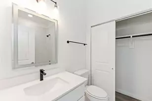 4710 Mallow St, Houston, TX 77033 - Photo 16