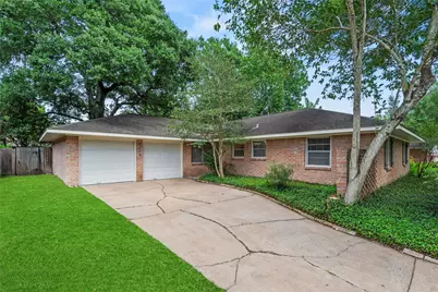 6110 Shadow Crest Street, Houston, TX 77074 - Photo 2