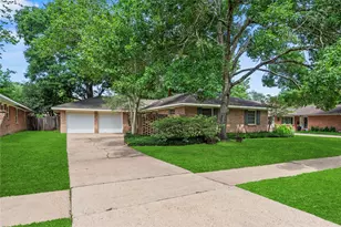 6110 Shadow Crest St, Houston, TX 77074 - Photo 24