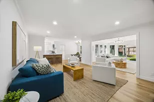 10042 Valley Forge Dr, Houston, TX 77042 - Photo 10