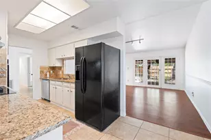 10714 Hillcroft Ave, Houston, TX 77096 - Photo 8