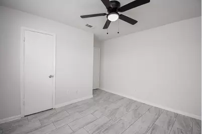 9527 Kingsvalley Street, Houston, TX 77075 - Photo 38