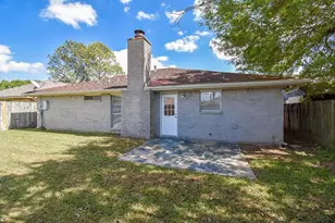 9527 Kingsvalley St, Houston, TX 77075 - Photo 40