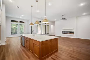 209 Lilac Tree Ct, Willis, TX 77318 - Photo 8